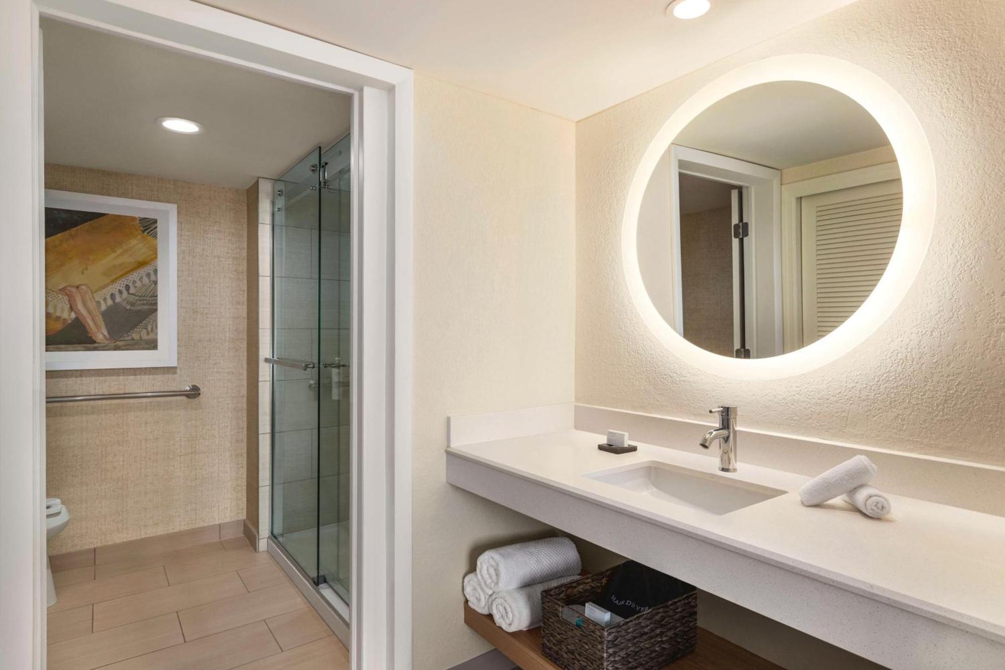 Embassy By Hilton & Spa Resort 3*